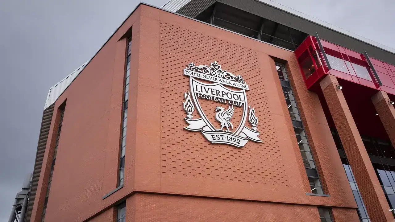بديل كوناتي.. أول صفقات إيراولا في ليفربول بـ40 مليون يورو